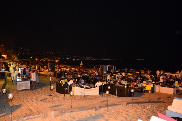 Edde Sands BBQ Pieds Dans Leau